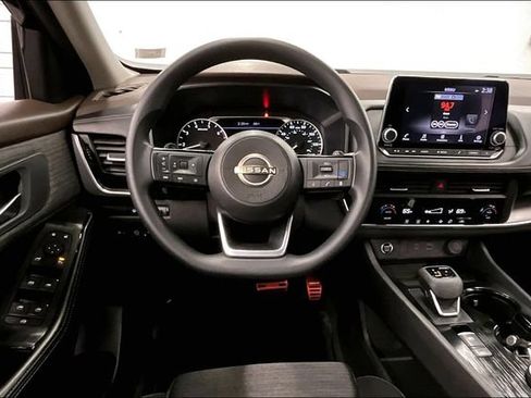 Used 2023 Nissan Rogue SV AWD/4WD image 5