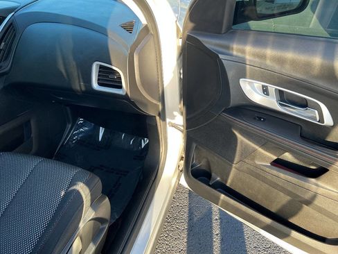 Used 2015 Chevrolet Equinox LT w/ Driver Convenience Package image 26