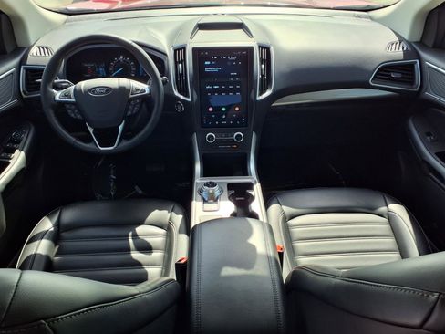 Used 2024 Ford Edge SEL w/ Convenience Package image 11