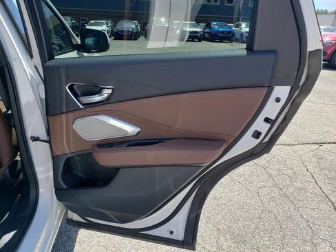 Used 2025 Acura RDX SH-AWD w/ Technology Package image 18