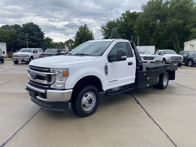 Used 2022 Ford F350 XLT AWD/4WD image 3