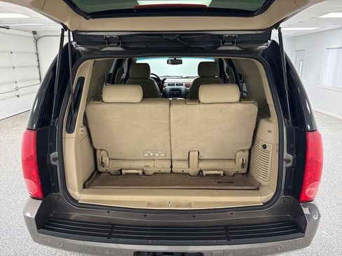 Used 2013 GMC Yukon SLT w/ SLT-2 Equipment Package image 27