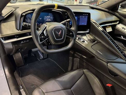 Used 2024 Chevrolet Corvette Stingray Premium Conv w/ Battery Protection Package RWD image 3