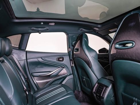 Used 2025 Aston Martin DBX 707 image 16