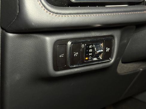 New 2026 Lincoln Aviator AWD image 28
