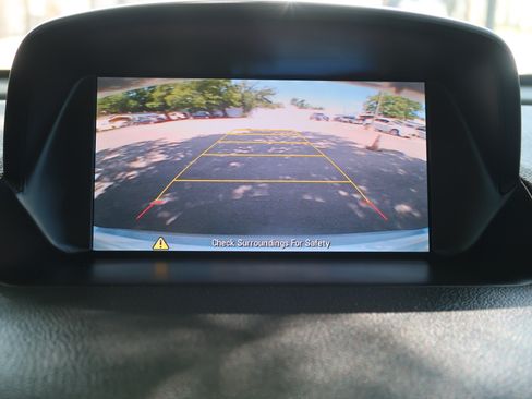 Used 2015 Buick Encore Convenience FWD image 18