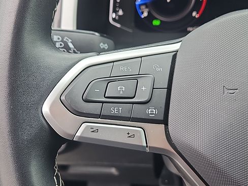 Certified 2023 Volkswagen Atlas SE w/ Black Wheel Package image 17