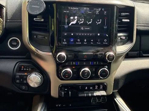 Used 2019 RAM 1500 Laramie AWD/4WD image 18