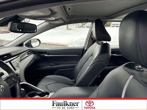 Used 2020 Toyota Camry SE w/ Convenience Package image 25