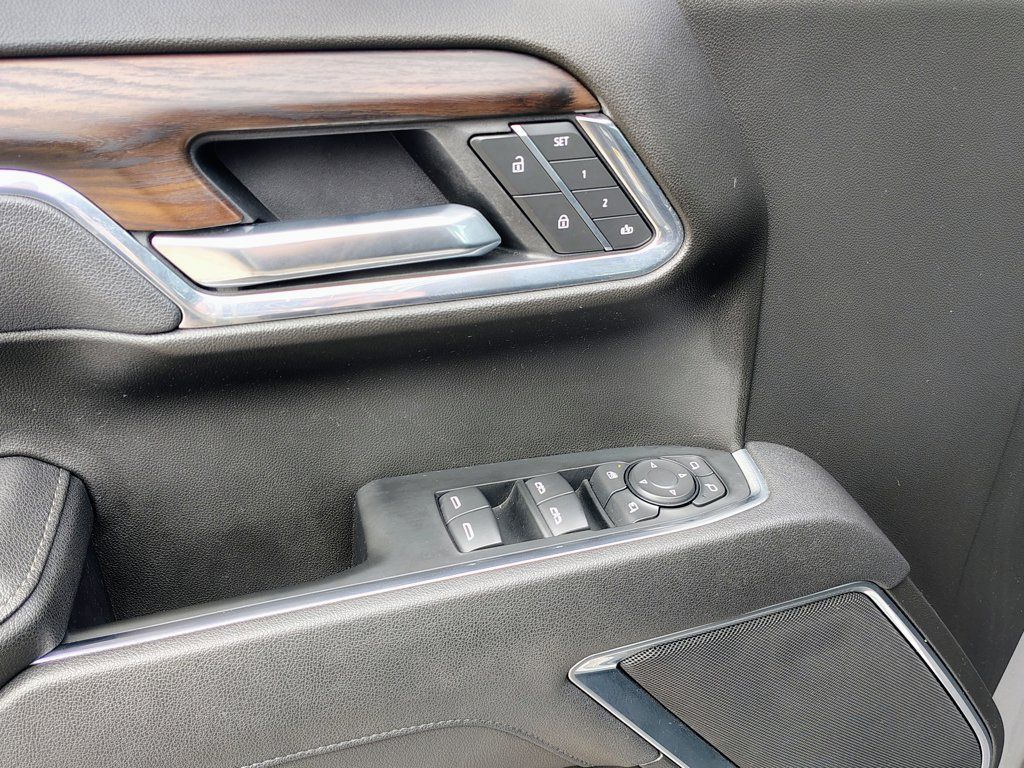 Used 2025 GMC Sierra 1500 SLT AWD/4WD image 20