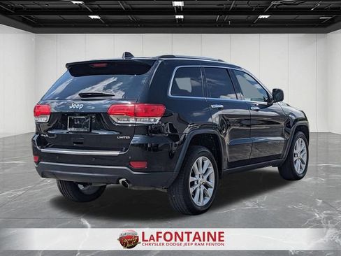 Used 2017 Jeep Grand Cherokee Limited AWD/4WD image 5
