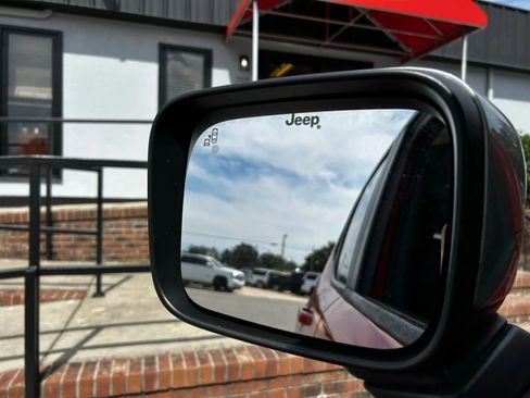 Used 2021 Jeep Renegade Latitude image 29