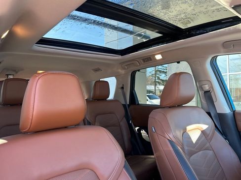 Used 2024 Nissan Pathfinder Platinum image 21