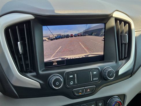 Used 2023 GMC Terrain SLT FWD image 23