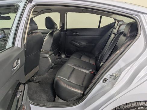 Used 2024 Nissan Altima 2.5 SR FWD image 25