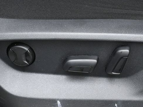 Used 2024 Volkswagen Atlas Peak Edition SE AWD/4WD image 10