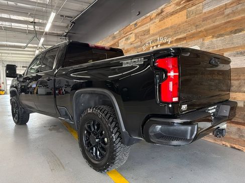 Used 2025 Chevrolet Silverado 3500 LTZ w/ LTZ Plus Package AWD/4WD image 22