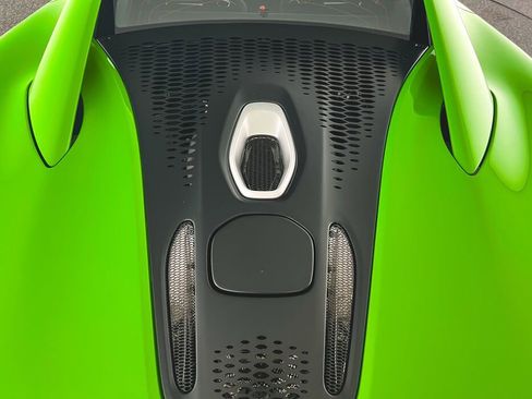 New 2025 McLaren Artura image 49