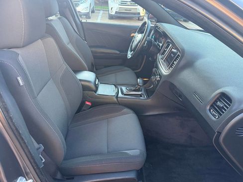 Used 2017 Dodge Charger R/T w/ Blacktop Package image 14