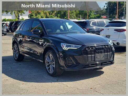 Used 2024 Audi Q3 2.0T Premium w/ Convenience Package AWD/4WD image 1