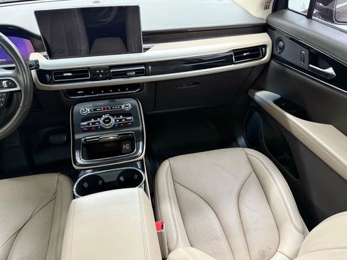 Used 2021 Lincoln Nautilus Reserve w/ Class II Trailer Tow Package image 35