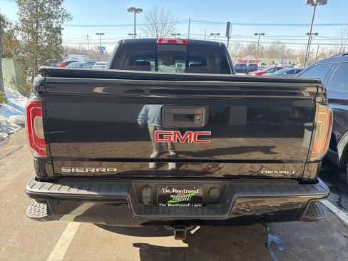 Used 2017 GMC Sierra 1500 Denali w/ Denali Ultimate Package image 3
