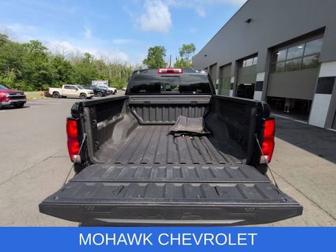 Used 2024 Chevrolet Colorado LT w/ LT Convenience Package III AWD/4WD image 27