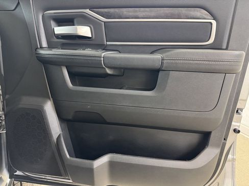 Used 2024 RAM 2500 Big Horn w/ Bed Utility Group image 27