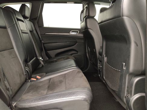 Used 2020 Jeep Grand Cherokee Laredo w/ Laredo X Package RWD image 19