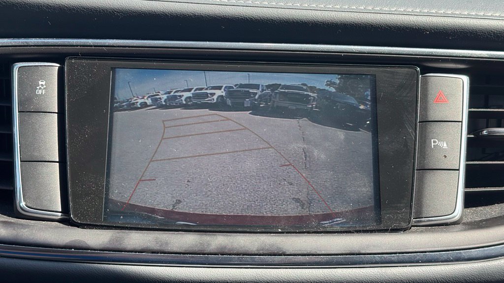 Used 2019 Buick Enclave Essence FWD image 24