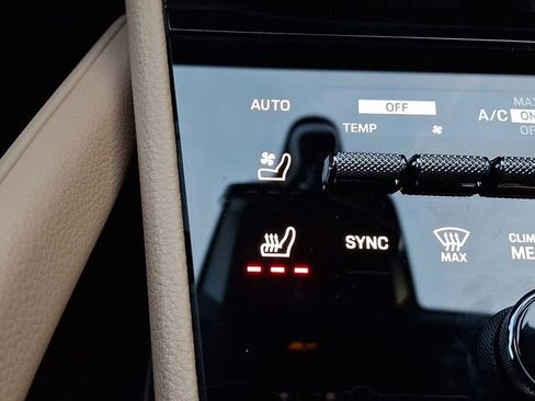 New 2026 Porsche Cayenne E-Hybrid Coupe AWD/4WD image 21