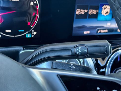 New 2025 Mercedes-Benz GLB 250 4MATIC image 22