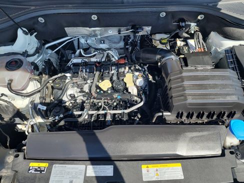 Used 2024 Volkswagen Atlas Cross Sport SE image 22