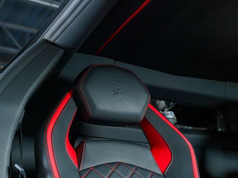 Used 2017 Lamborghini Aventador S AWD/4WD image 69