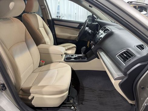 Used 2018 Subaru Outback 2.5i Premium AWD/4WD image 25
