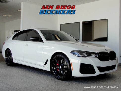 Used 2022 BMW 540i w/ M Sport Package image 22