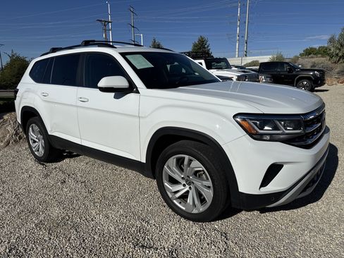 Used 2021 Volkswagen Atlas SE w/ Towing Package AWD/4WD image 2