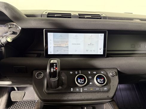 Used 2023 Land Rover Defender 110 X-Dynamic SE image 24