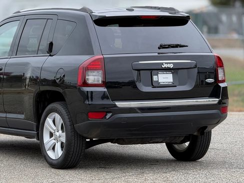 Used 2015 Jeep Compass High Altitude image 16