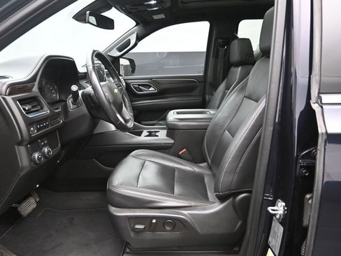 Used 2021 Chevrolet Suburban LT w/ Rear Media and Nav Package RWD image 21