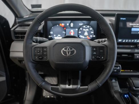 Used 2026 Toyota RAV4 XLE Premium w/ Panoramic Sun Roof Package AWD/4WD image 38