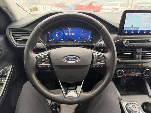 Used 2022 Ford Escape SEL w/ SEL Stealth AWD Package image 10