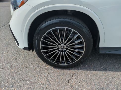 Certified 2026 Mercedes-Benz GLC 300 4MATIC image 10
