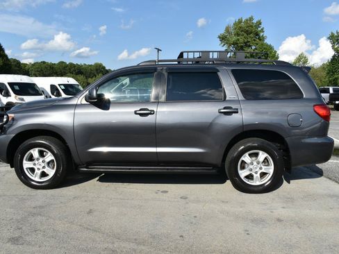 Used 2013 Toyota Sequoia SR5 AWD/4WD image 9