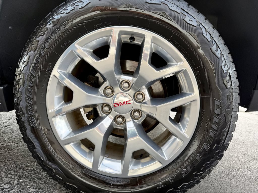 Used 2018 GMC Yukon SLT w/ Open Road Package AWD/4WD image 31