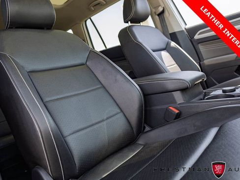 Used 2023 Volkswagen Atlas SEL AWD/4WD image 4
