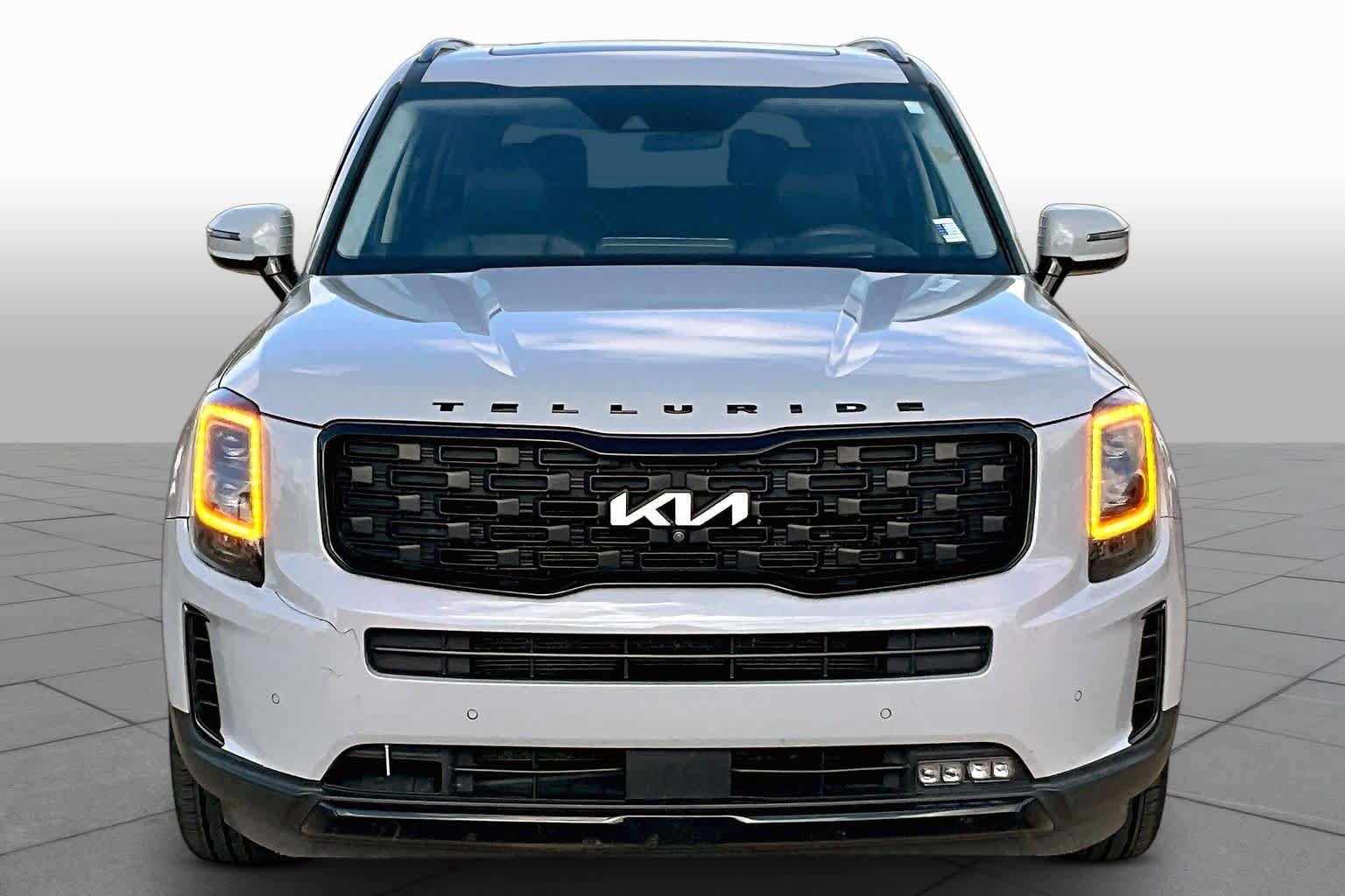 Used 2022 Kia Telluride SX w/ SX Prestige Package AWD/4WD image 4