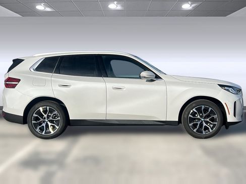 Used 2026 BMW X3 xDrive30i w/ Premium Package AWD/4WD image 7