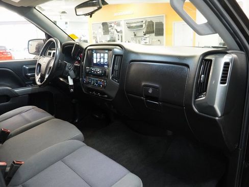 Used 2018 Chevrolet Silverado 1500 LT w/ All Star Edition image 34
