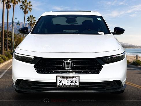 Used 2025 Honda Accord Sport image 2